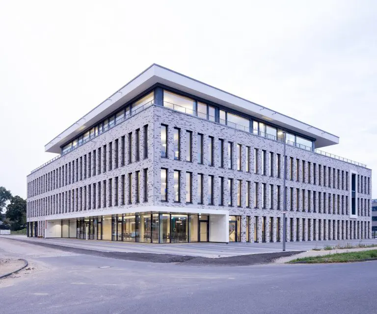 Zentrale der Med360° in Leverkusen von außen.